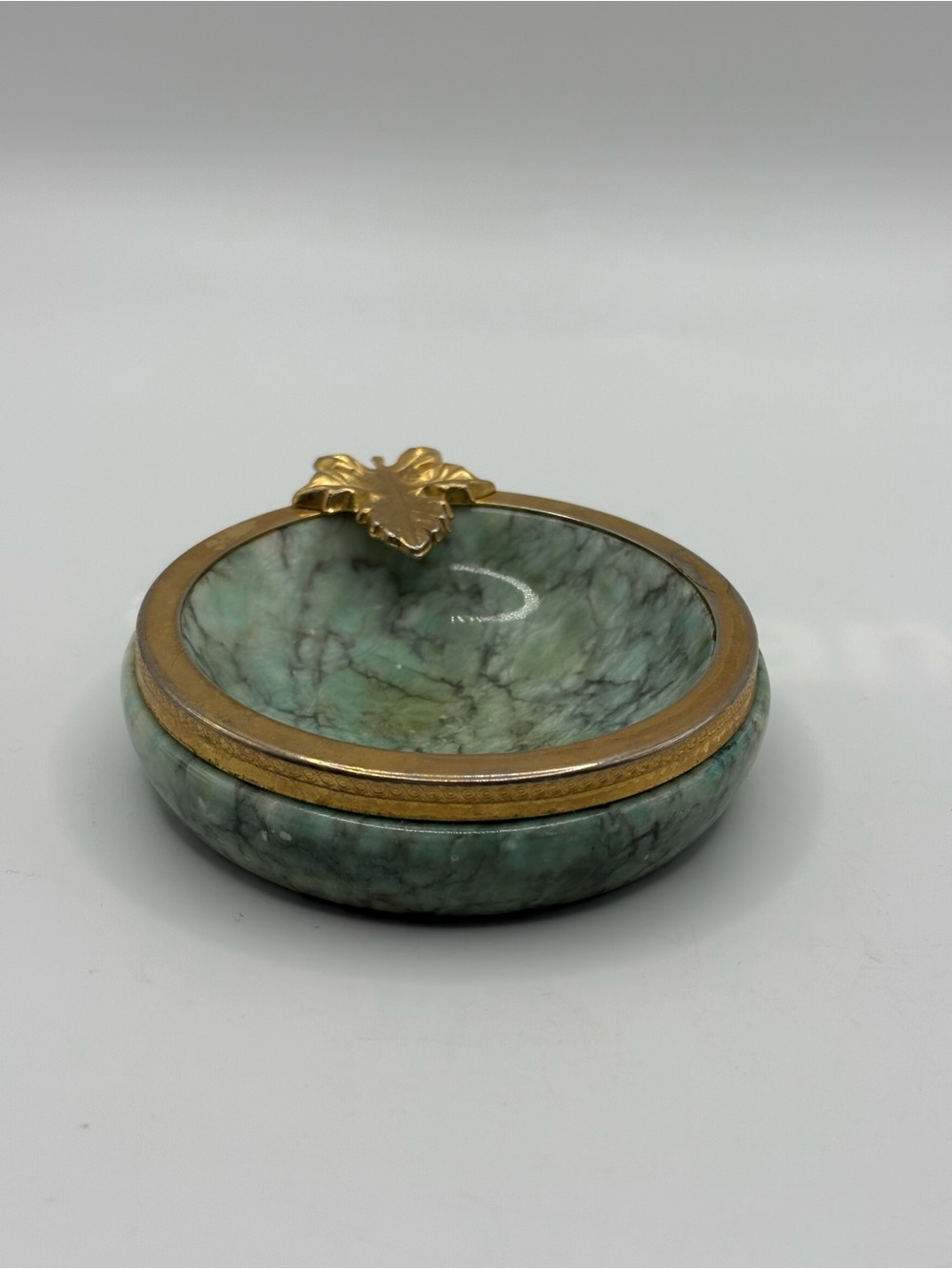 VTG Brutalist Italy Hand Carved Green Alabaster Ashtray Trinket dish Gold Leaf